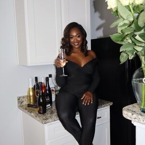Elegant Black Off-Shoulder Jumpsuit (set)